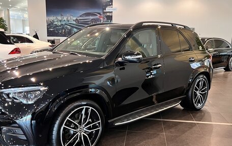 Mercedes-Benz GLE, 2024 год, 15 648 000 рублей, 2 фотография