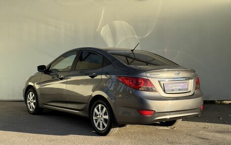 Hyundai Solaris II рестайлинг, 2011 год, 830 000 рублей, 5 фотография