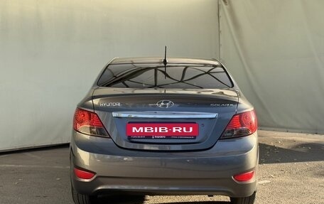 Hyundai Solaris II рестайлинг, 2011 год, 830 000 рублей, 6 фотография