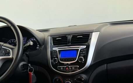 Hyundai Solaris II рестайлинг, 2011 год, 830 000 рублей, 15 фотография