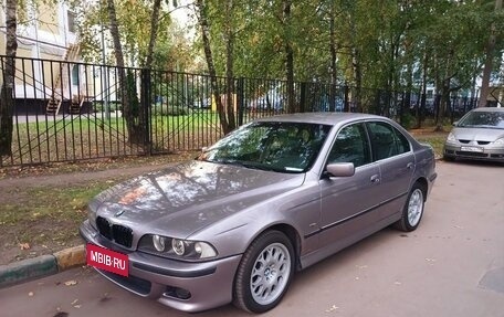 BMW 5 серия, 2000 год, 700 000 рублей, 1 фотография