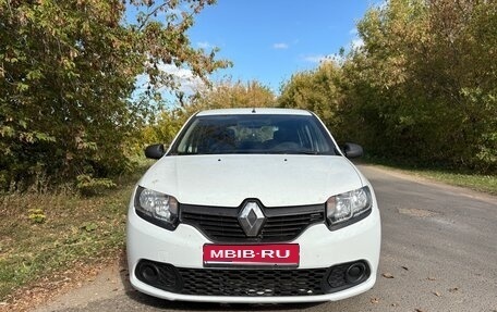 Renault Sandero II рестайлинг, 2015 год, 570 000 рублей, 1 фотография