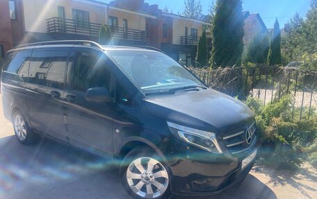 Mercedes-Benz Vito, 2017 год, 3 100 000 рублей, 2 фотография