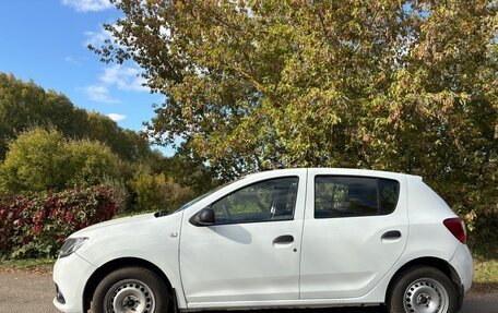 Renault Sandero II рестайлинг, 2015 год, 570 000 рублей, 3 фотография