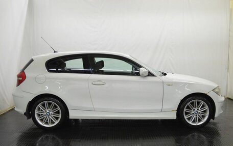 BMW 1 серия, 2011 год, 650 000 рублей, 4 фотография