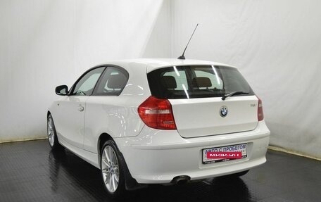 BMW 1 серия, 2011 год, 650 000 рублей, 7 фотография