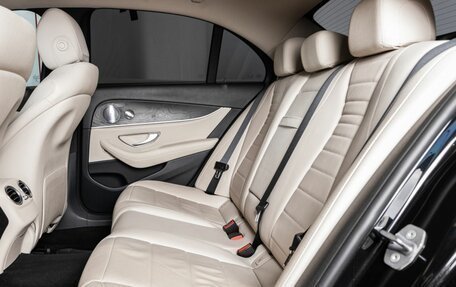 Mercedes-Benz E-Класс, 2017 год, 3 094 100 рублей, 15 фотография