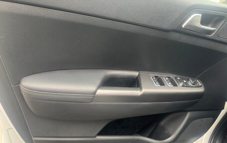 KIA Sportage IV рестайлинг, 2019 год, 2 000 000 рублей, 7 фотография