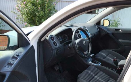 Volkswagen Tiguan I, 2010 год, 1 250 000 рублей, 10 фотография