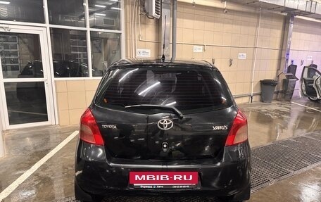 Toyota Yaris III рестайлинг, 2008 год, 600 000 рублей, 4 фотография