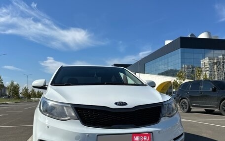 KIA Rio III рестайлинг, 2017 год, 990 000 рублей, 8 фотография