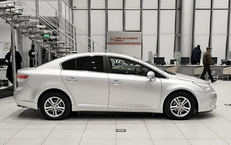 Toyota Avensis III рестайлинг, 2009 год, 1 099 000 рублей, 4 фотография