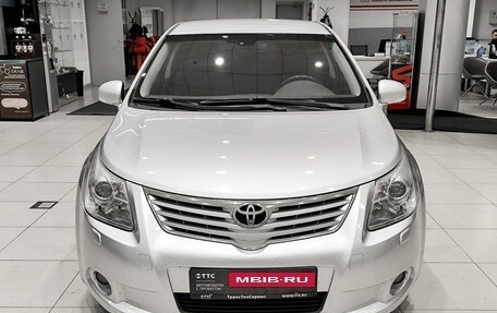 Toyota Avensis III рестайлинг, 2009 год, 1 099 000 рублей, 2 фотография