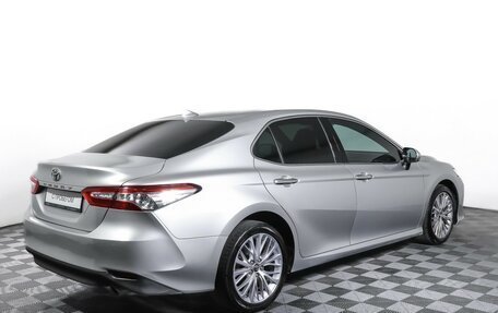 Toyota Camry, 2018 год, 2 599 000 рублей, 5 фотография