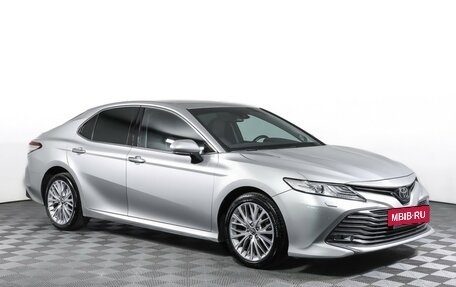Toyota Camry, 2018 год, 2 599 000 рублей, 3 фотография