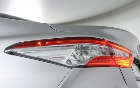 Toyota Camry, 2018 год, 2 599 000 рублей, 23 фотография