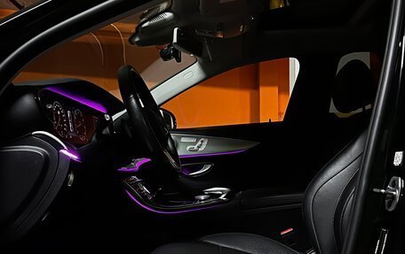 Mercedes-Benz E-Класс, 2020 год, 4 460 000 рублей, 19 фотография