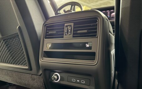 Porsche Cayenne III, 2025 год, 19 000 000 рублей, 20 фотография