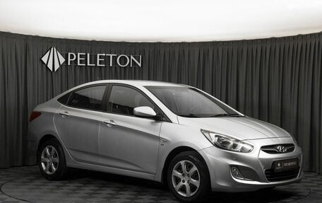 Hyundai Solaris II рестайлинг, 2011 год, 870 000 рублей, 2 фотография