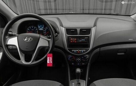 Hyundai Solaris II рестайлинг, 2011 год, 870 000 рублей, 10 фотография