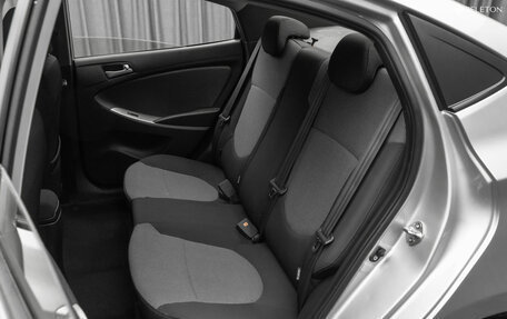 Hyundai Solaris II рестайлинг, 2011 год, 870 000 рублей, 14 фотография