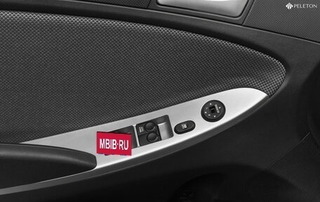 Hyundai Solaris II рестайлинг, 2011 год, 870 000 рублей, 15 фотография