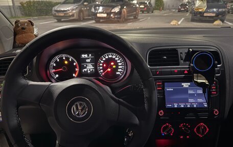 Volkswagen Polo VI (EU Market), 2011 год, 750 000 рублей, 7 фотография