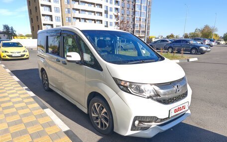 Honda Stepwgn IV, 2017 год, 2 350 000 рублей, 5 фотография