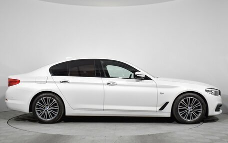 BMW 5 серия, 2017 год, 2 629 000 рублей, 4 фотография