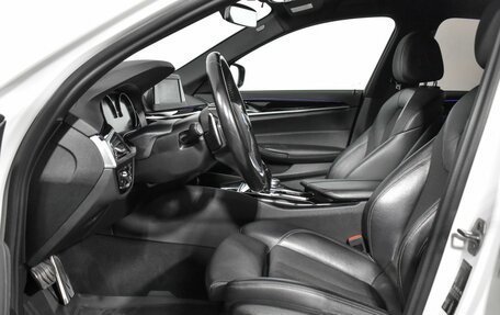 BMW 5 серия, 2017 год, 2 629 000 рублей, 12 фотография