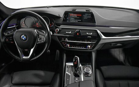 BMW 5 серия, 2017 год, 2 629 000 рублей, 16 фотография