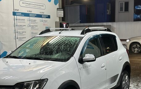 Renault Sandero II рестайлинг, 2017 год, 1 000 000 рублей, 2 фотография