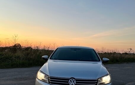 Volkswagen Passat B7, 2012 год, 900 000 рублей, 3 фотография