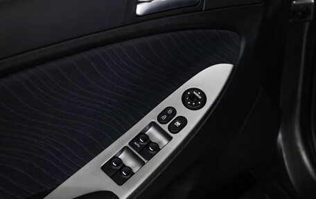 Hyundai Solaris II рестайлинг, 2016 год, 1 199 000 рублей, 15 фотография