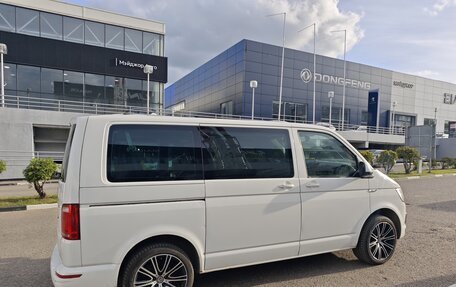 Volkswagen Caravelle T6 рестайлинг, 2019 год, 3 100 000 рублей, 5 фотография