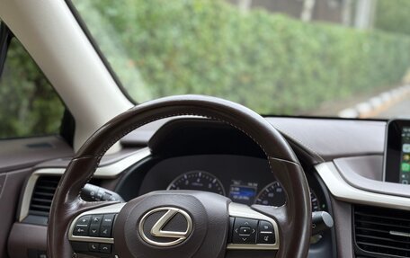 Lexus RX IV рестайлинг, 2016 год, 3 350 000 рублей, 21 фотография