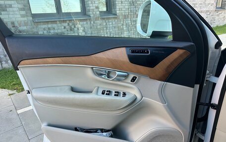 Volvo XC90 II рестайлинг, 2020 год, 5 800 000 рублей, 26 фотография