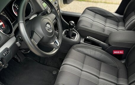 Volkswagen Golf VI, 2011 год, 950 000 рублей, 2 фотография