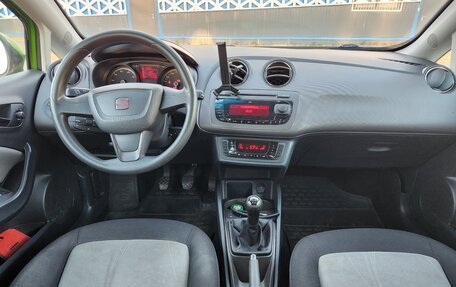 SEAT Ibiza IV рестайлинг 2, 2012 год, 730 000 рублей, 22 фотография