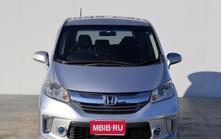 Honda Freed I, 2016 год, 746 000 рублей, 13 фотография