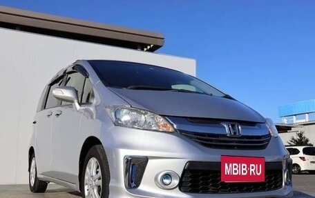 Honda Freed I, 2016 год, 746 000 рублей, 12 фотография
