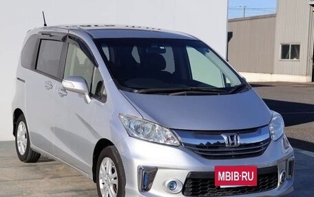 Honda Freed I, 2016 год, 746 000 рублей, 11 фотография