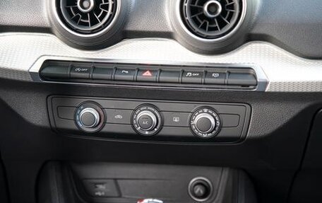 Audi Q2 I, 2021 год, 1 820 000 рублей, 12 фотография