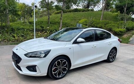 Ford Focus IV, 2022 год, 1 125 555 рублей, 3 фотография