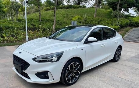 Ford Focus IV, 2022 год, 1 125 555 рублей, 2 фотография