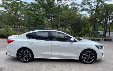 Ford Focus IV, 2022 год, 1 125 555 рублей, 8 фотография