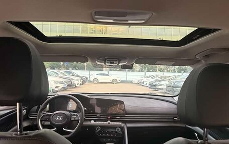 Hyundai Elantra, 2023 год, 1 590 000 рублей, 6 фотография