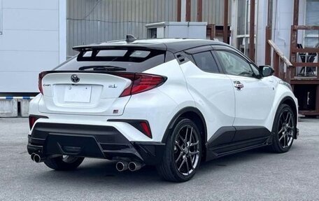 Toyota C-HR I рестайлинг, 2021 год, 1 659 000 рублей, 3 фотография