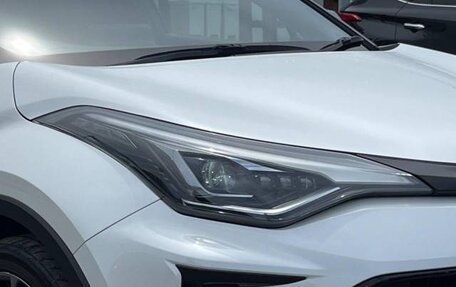 Toyota C-HR I рестайлинг, 2021 год, 1 659 000 рублей, 10 фотография
