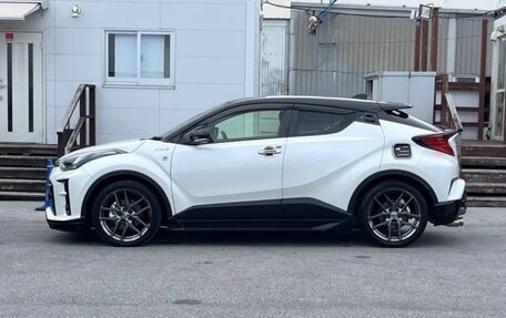 Toyota C-HR I рестайлинг, 2021 год, 1 659 000 рублей, 6 фотография